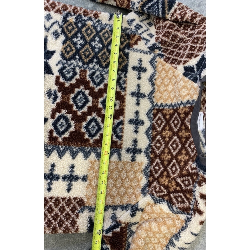 UO Cozy Sherpa Fair Isle Crew Neck Sweatshirt By Urban  Outfitters Men's Size M - Picture 11 of 13